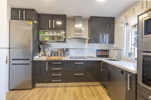 Adosado de 3 habitaciones en Ambroz, Vegas del Genil en venta con garaje - 219.900 € (Ref: 9314196)