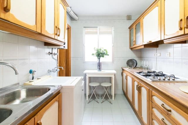 4 Zimmer Villa zu verkaufen in Peligros mit Pool Garage - 249.900 € (Ref: 9321837)