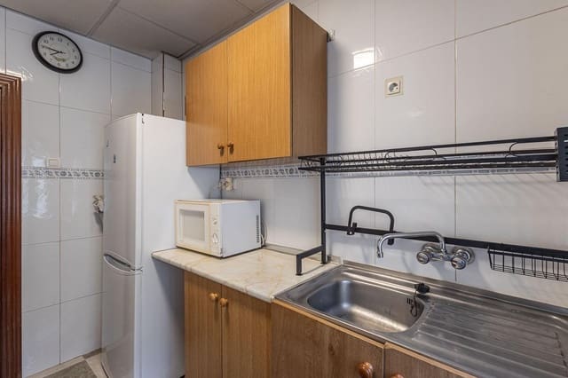 3 chambre Appartement à vendre à Camino de Ronda - Rosaleda, Grenade ville - 250 000 € (Ref: 9347297)