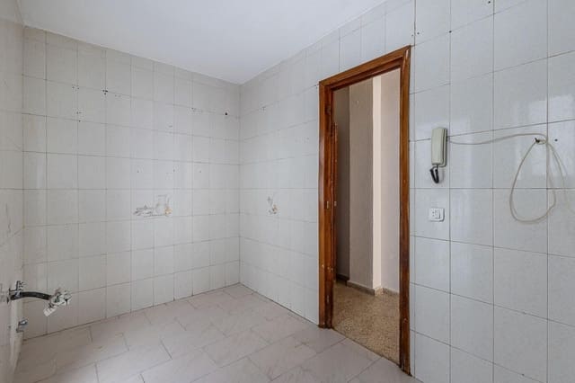 3 chambre Appartement à vendre à San Francisco Javier, Grenade ville - 175 000 € (Ref: 9359516)