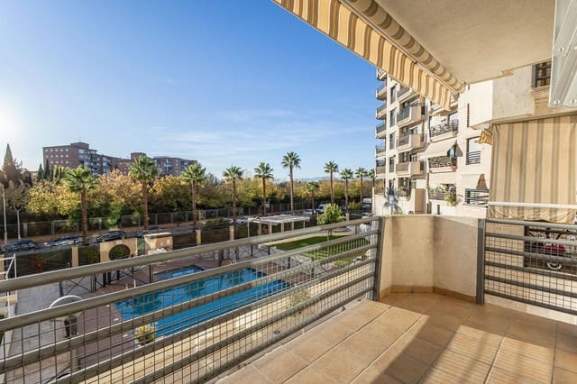 3 chambre Appartement à vendre à Cerrillo de Maracena - Periodistas, Grenade ville avec piscine garage - 319 000 € (Ref: 9390679)