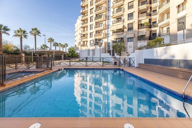 3 chambre Appartement à vendre à Cerrillo de Maracena - Periodistas, Grenade ville avec piscine garage - 319 000 € (Ref: 9390679)