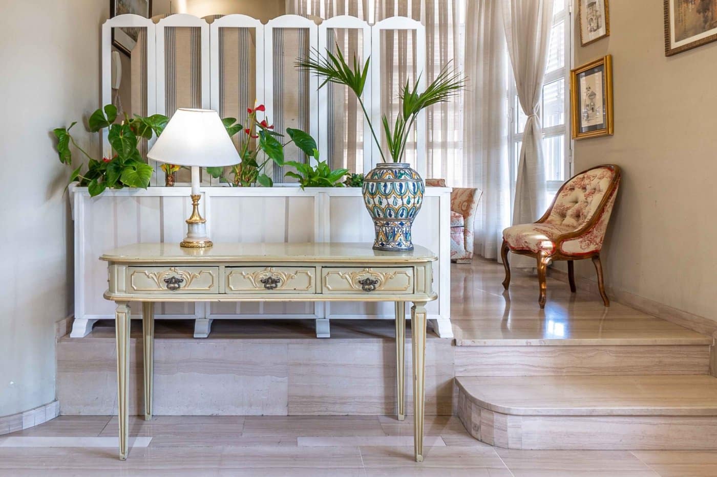 Commercial for sale in Granada city € 550,000 (Ref 8556996)