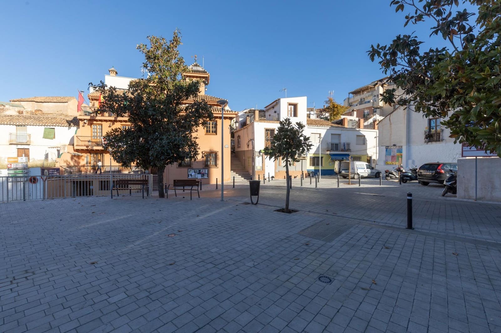 Local Comercial en Huétor Vega en venta - 79.000 € (Ref: 9814444)