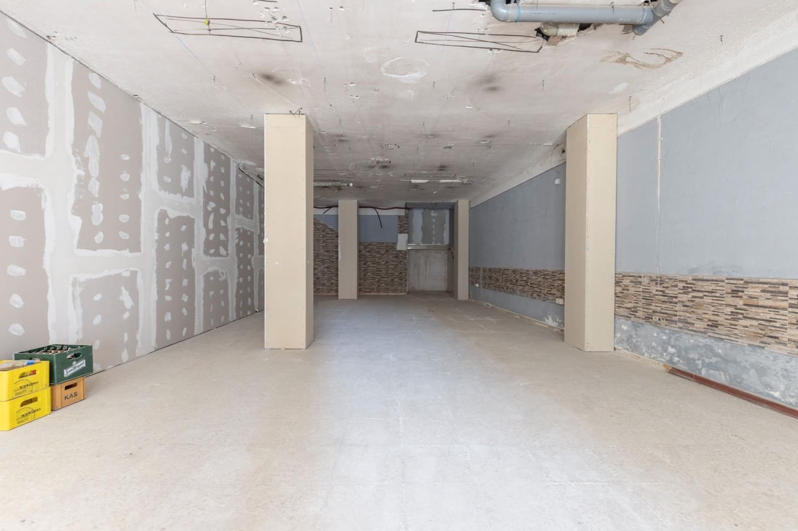 Local Comercial en Huétor Vega en venta - 79.000 € (Ref: 9814445)