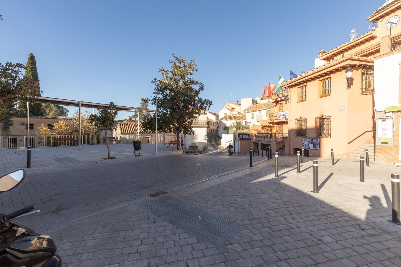 Local Comercial en Huétor Vega en venta - 79.000 € (Ref: 9814445)