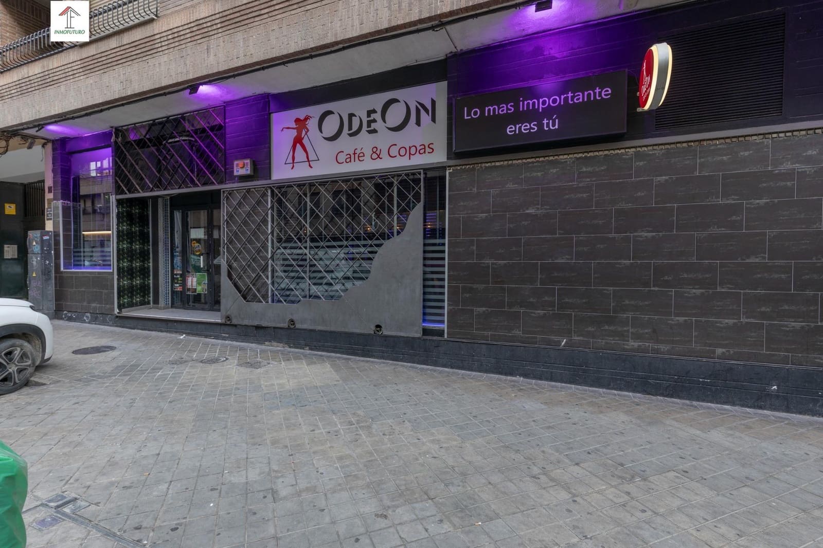 Comercial para arrendar em Granada cidade - 1 900 € (Ref: 9814446)