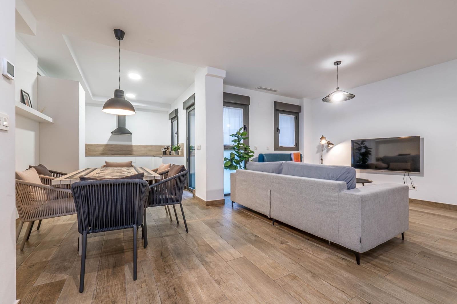 3 soveværelse Lejlighed til salg i Granada by med swimmingpool garage - € 518.000 (Ref: 9814447)
