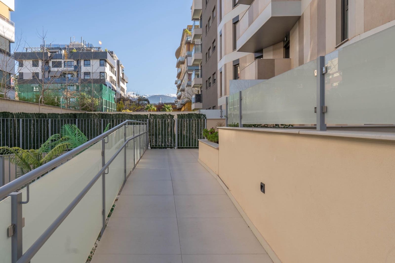 3 soveværelse Lejlighed til salg i Granada by med swimmingpool garage - € 518.000 (Ref: 9814447)