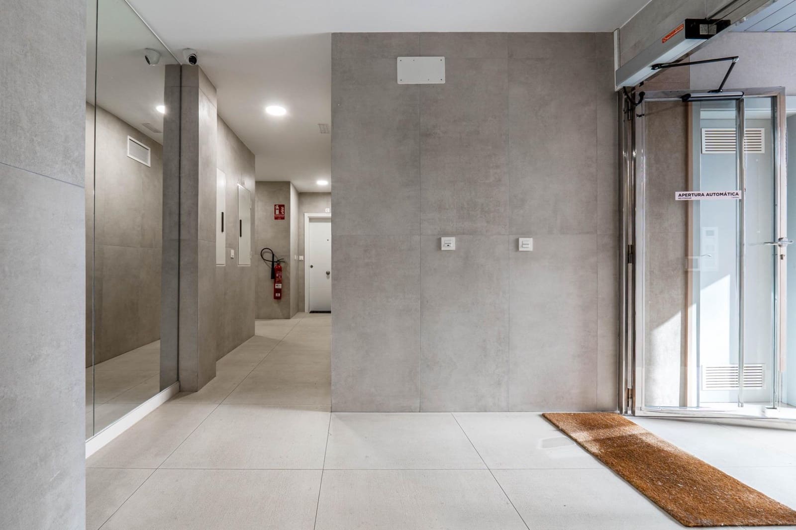 3 soveværelse Lejlighed til salg i Granada by med swimmingpool garage - € 518.000 (Ref: 9814447)