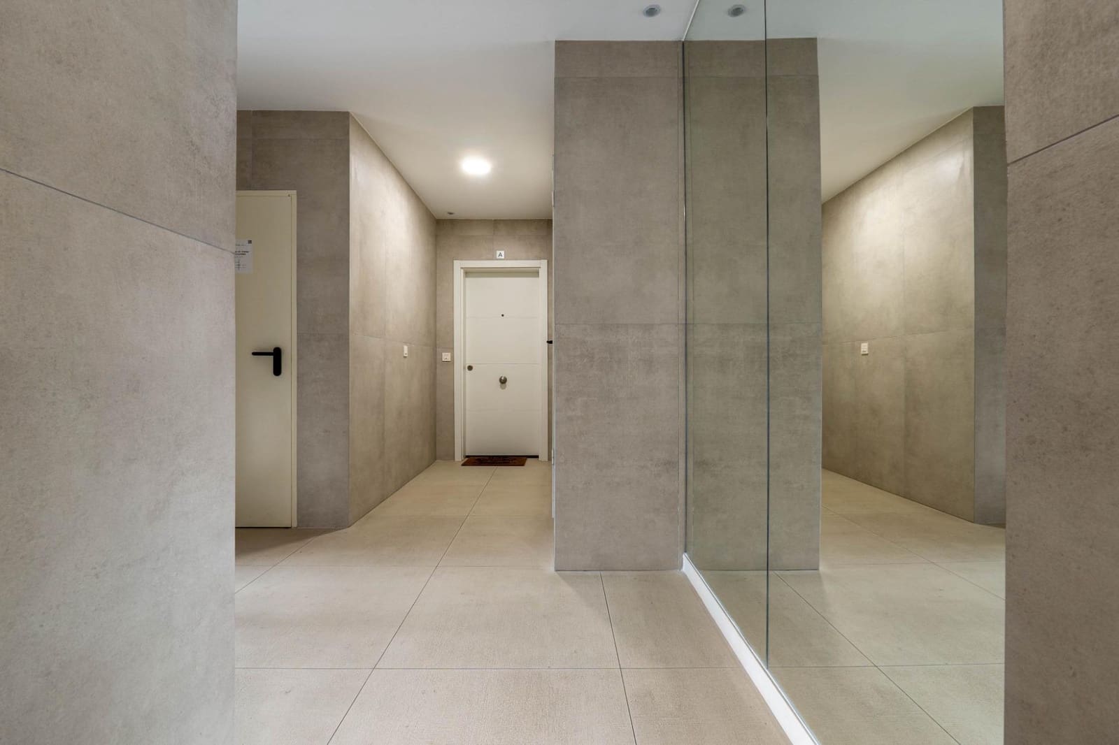 3 soveværelse Lejlighed til salg i Granada by med swimmingpool garage - € 518.000 (Ref: 9814447)