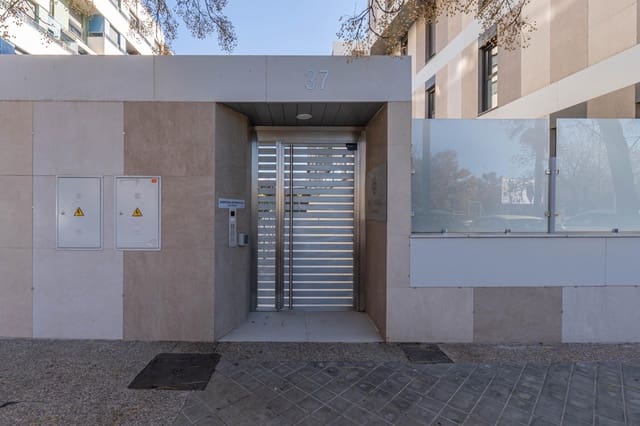 3 soverom Leilighet til salgs i Figares, Granada by med svømmebasseng garasje - € 518 000 (Ref: 9814447)