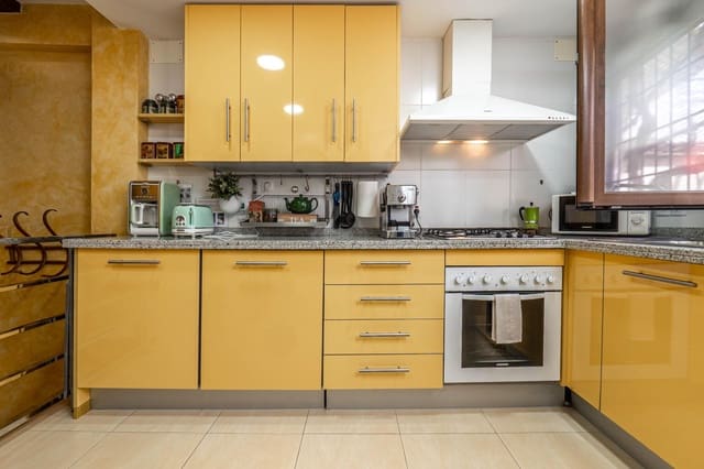 4 soverom Hus til salgs i Granada by - € 670 000 (Ref: 9814449)
