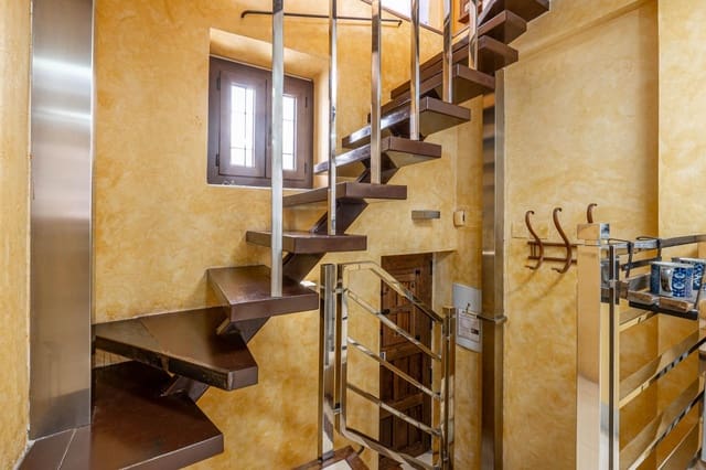 4 soverom Hus til salgs i Granada by - € 670 000 (Ref: 9814449)