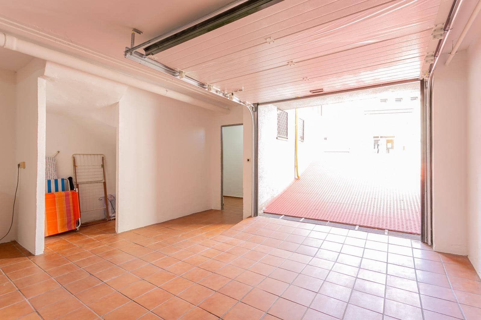 Adosado de 3 habitaciones en Granada ciudad en venta con garaje - 290.000 € (Ref: 9814450)