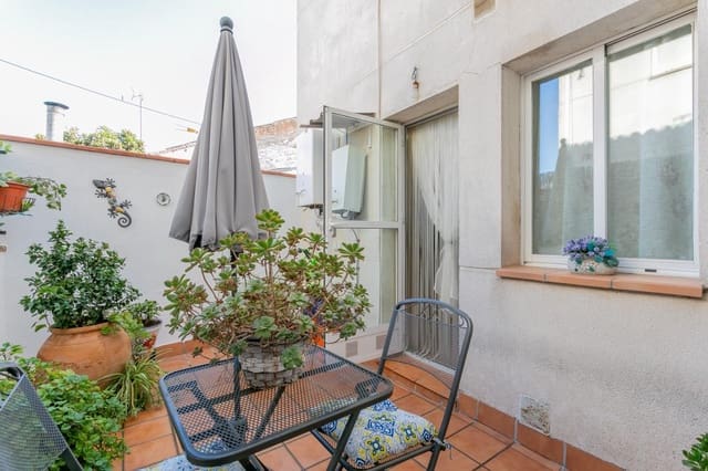 Adosado de 3 habitaciones en Granada ciudad en venta con garaje - 290.000 € (Ref: 9814450)
