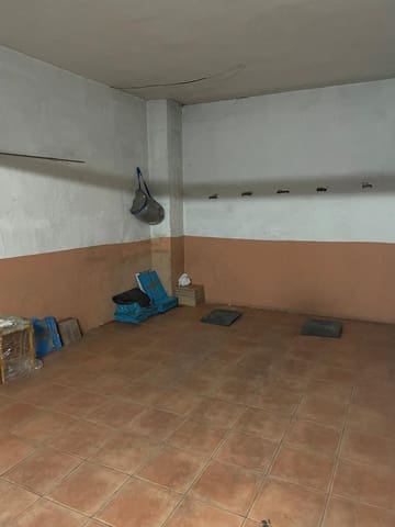 Garage til salg i Granada by - € 43.000 (Ref: 9814451)