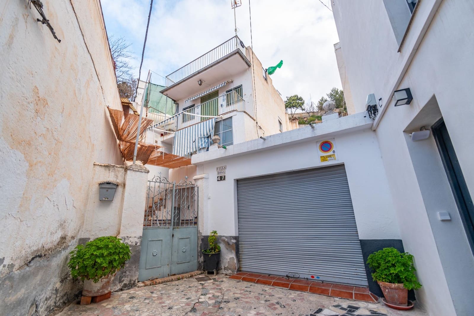 6 soveværelse Hulehus til salg i Granada by med garage - € 285.000 (Ref: 9814452)