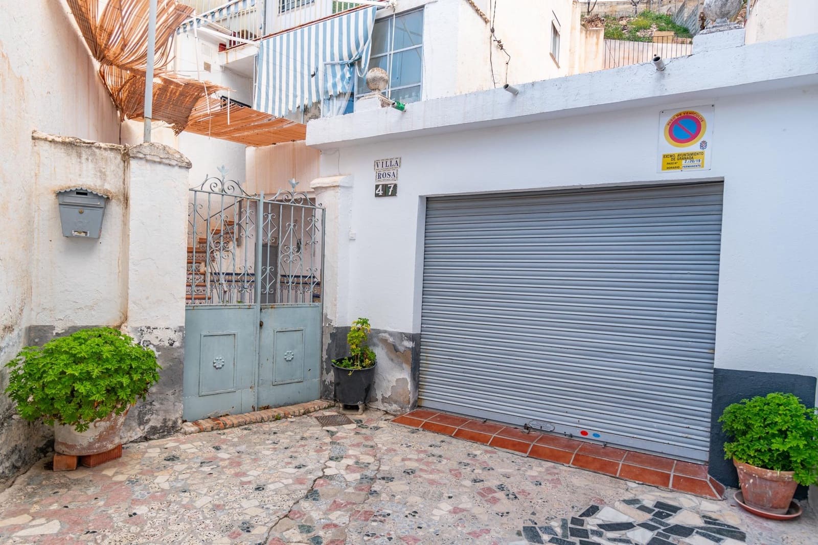 6 soveværelse Hulehus til salg i Granada by med garage - € 285.000 (Ref: 9814452)