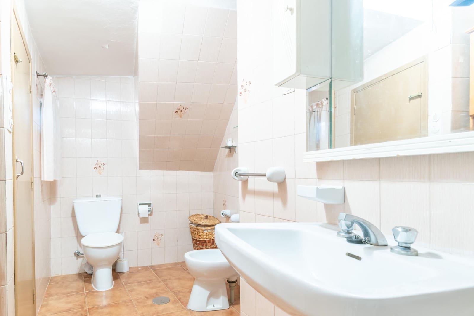 6 soveværelse Hulehus til salg i Granada by med garage - € 285.000 (Ref: 9814452)