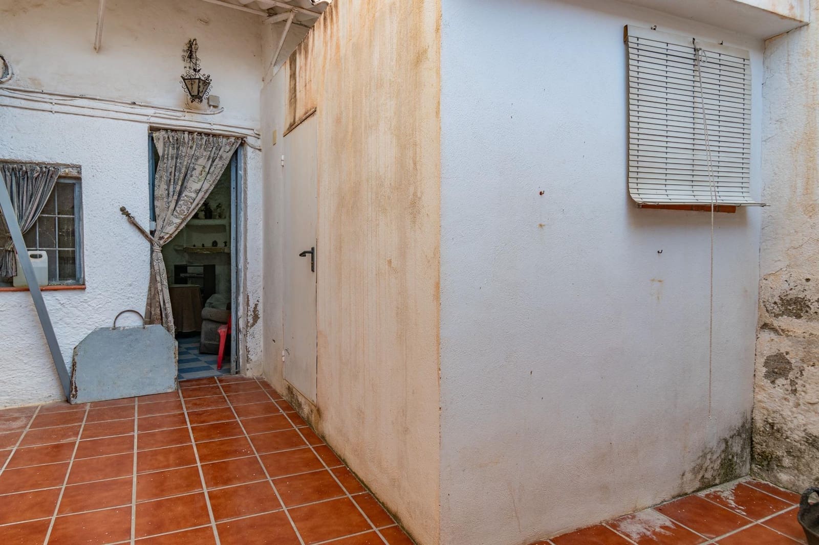 6 soveværelse Hulehus til salg i Granada by med garage - € 285.000 (Ref: 9814452)