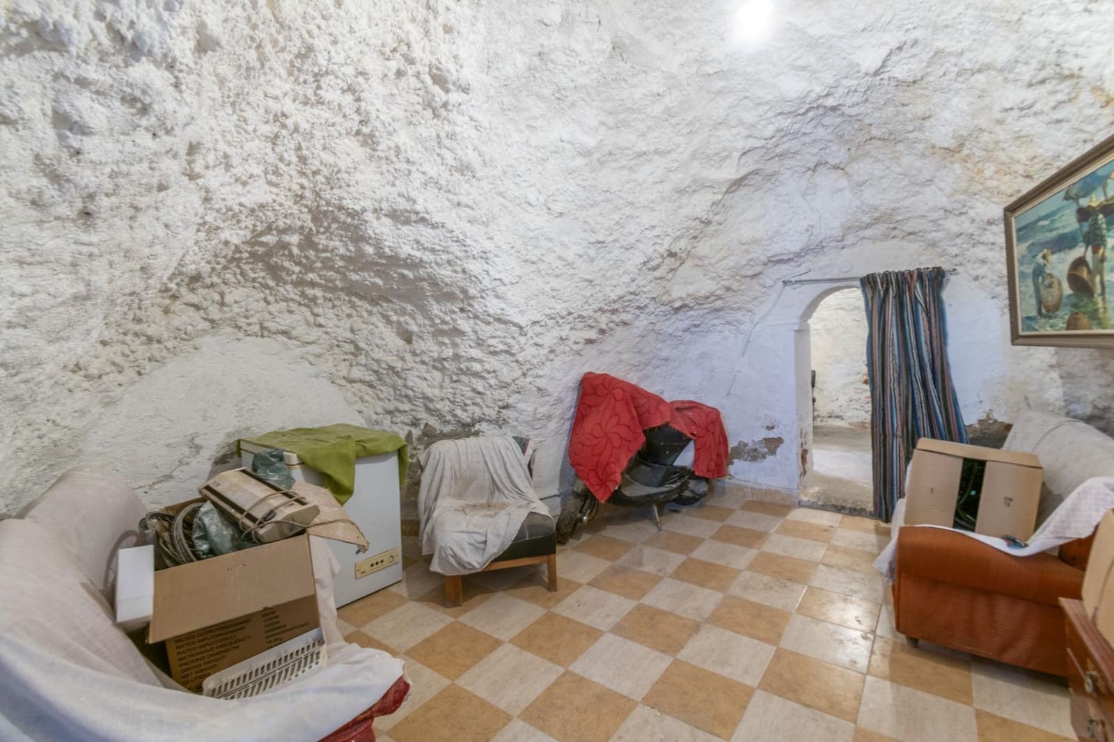 6 soveværelse Hulehus til salg i Granada by med garage - € 285.000 (Ref: 9814452)