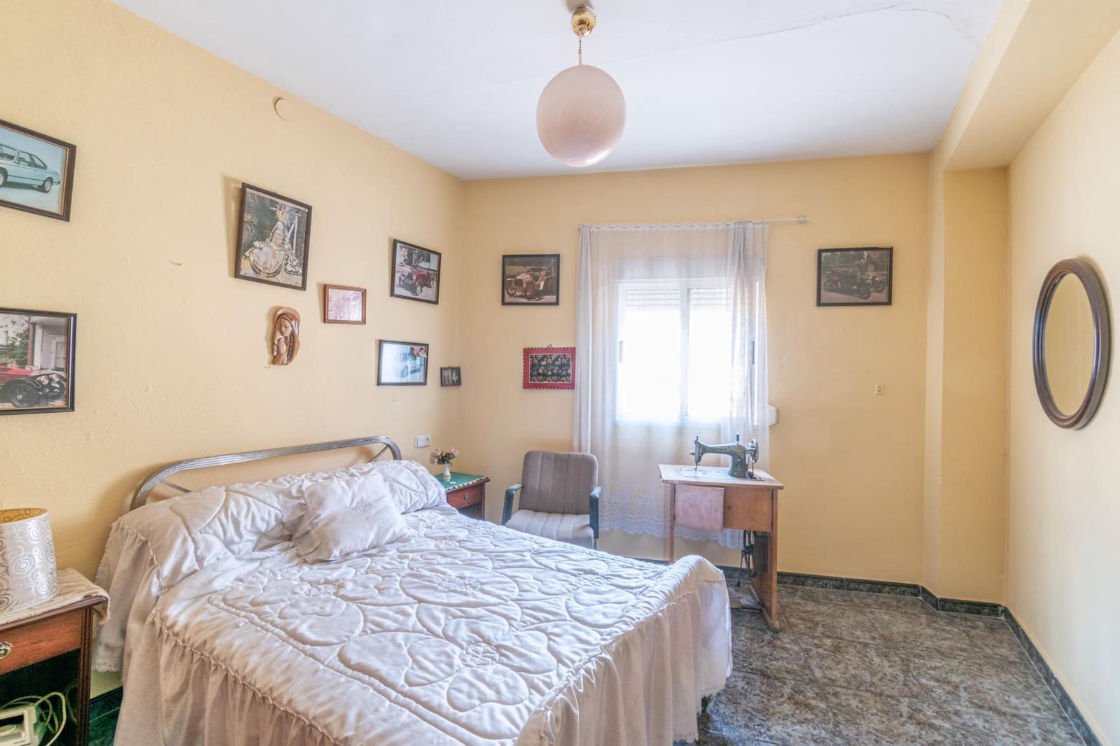6 soveværelse Hulehus til salg i Granada by med garage - € 285.000 (Ref: 9814452)