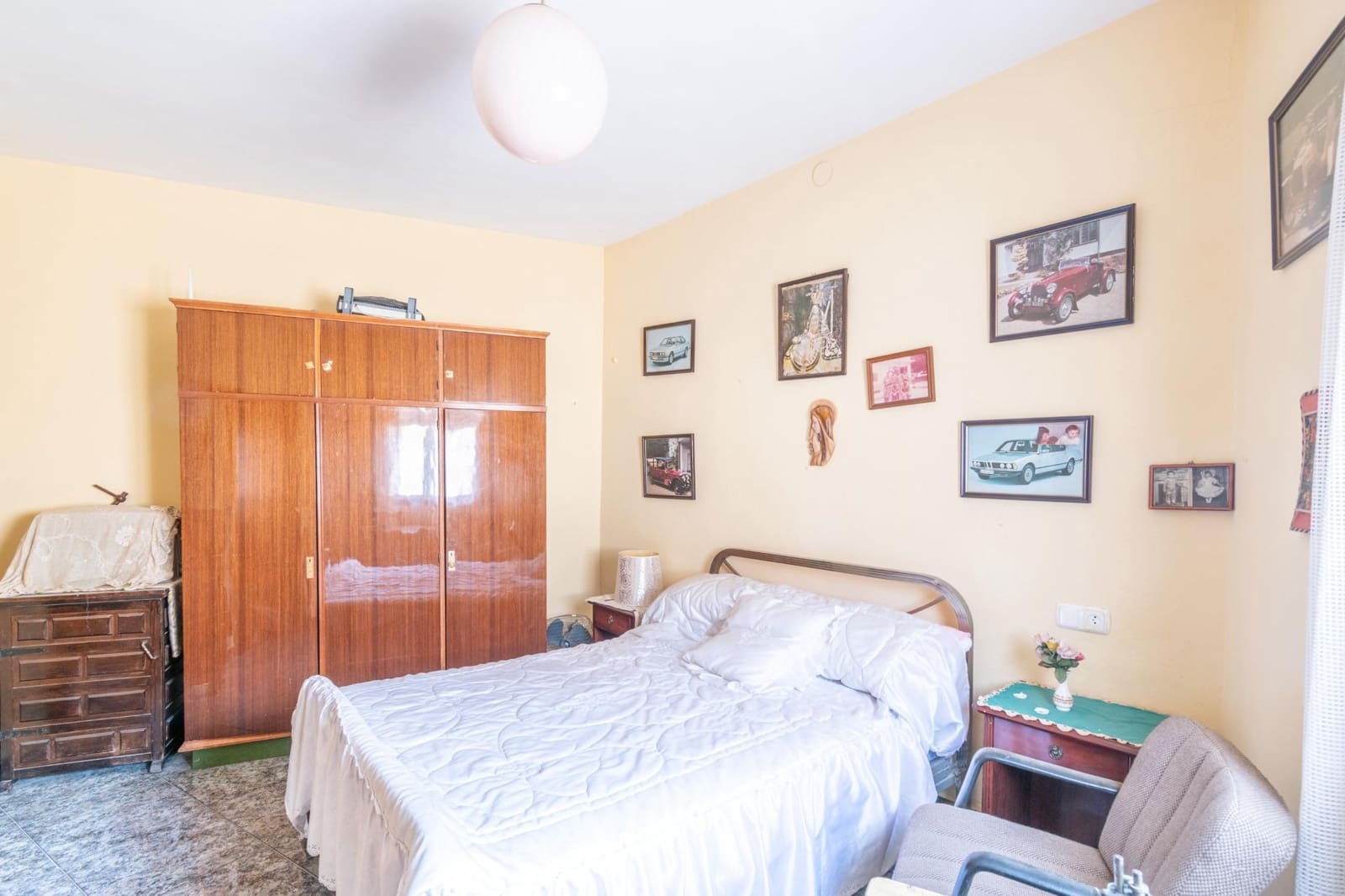 6 soveværelse Hulehus til salg i Granada by med garage - € 285.000 (Ref: 9814452)