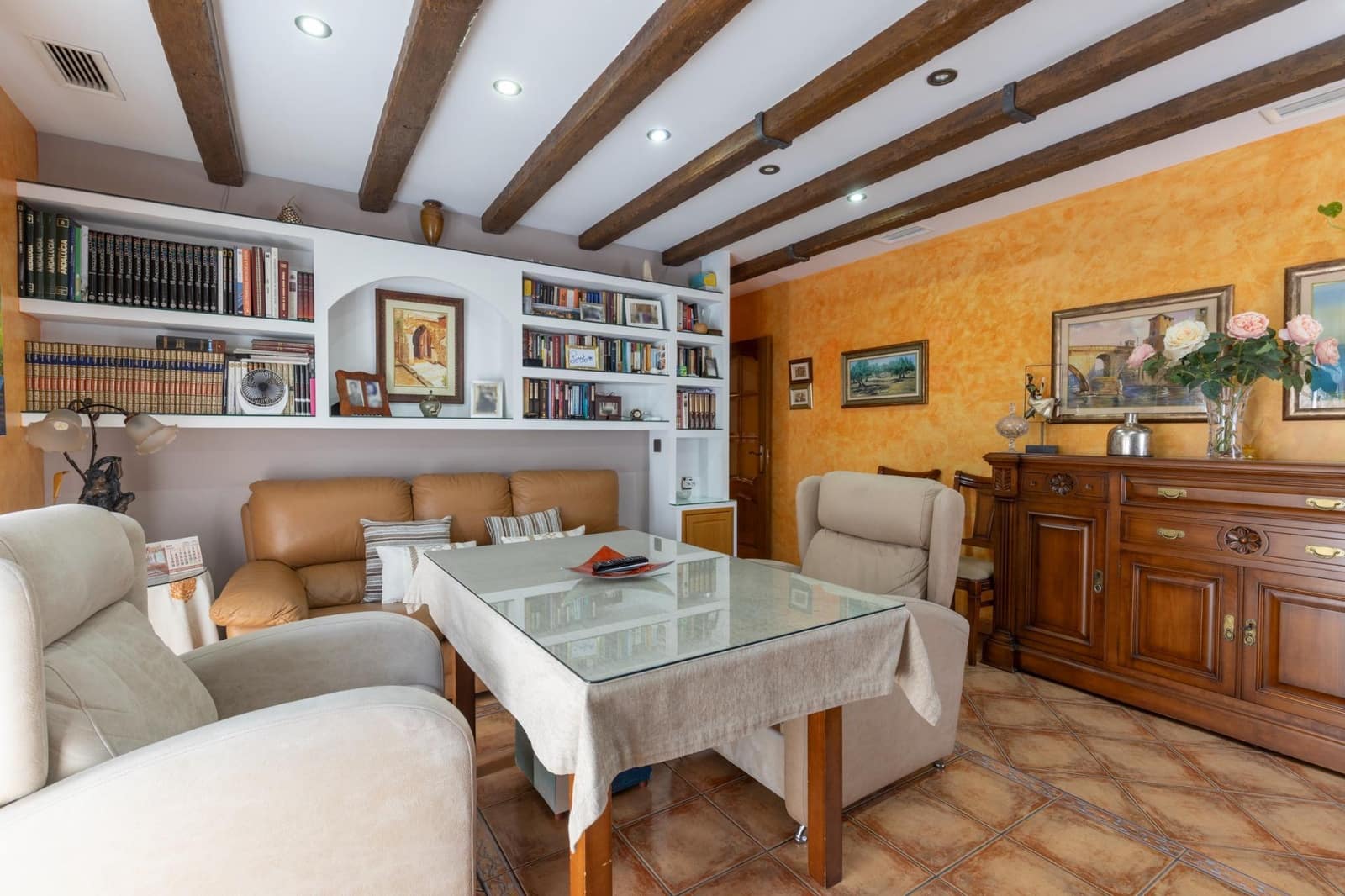 Casa de 5 habitaciones en Granada ciudad en venta con garaje - 360.000 € (Ref: 9814455)