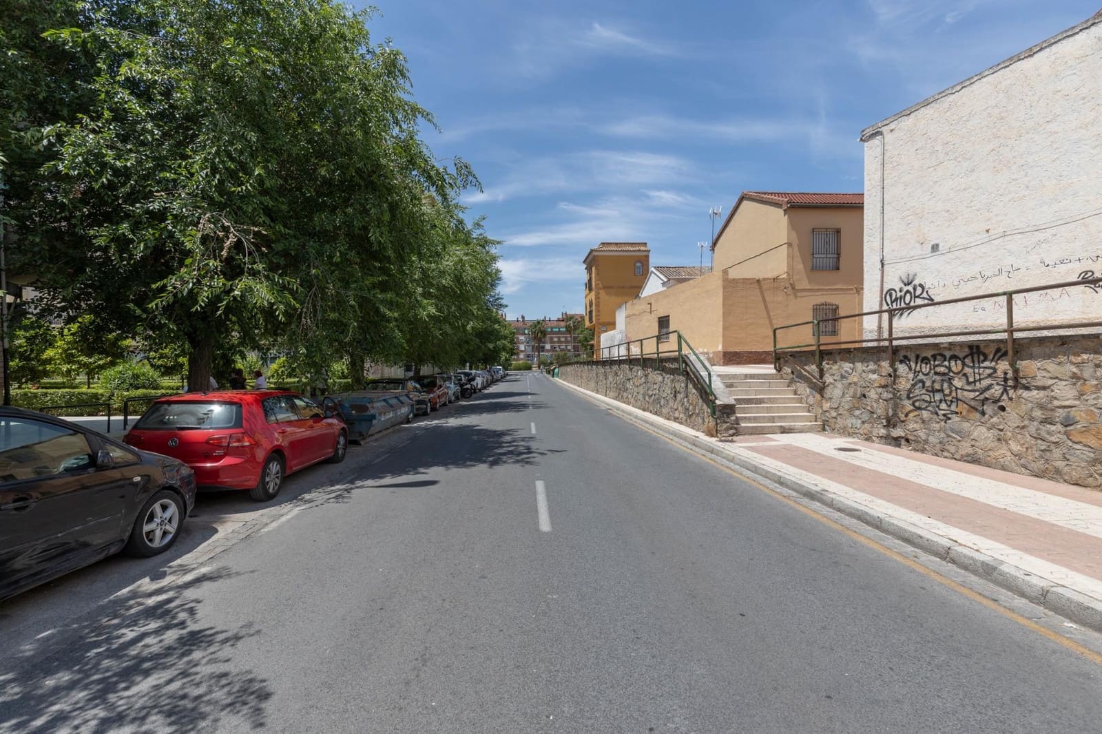 Casa de 5 habitaciones en Granada ciudad en venta con garaje - 360.000 € (Ref: 9814455)