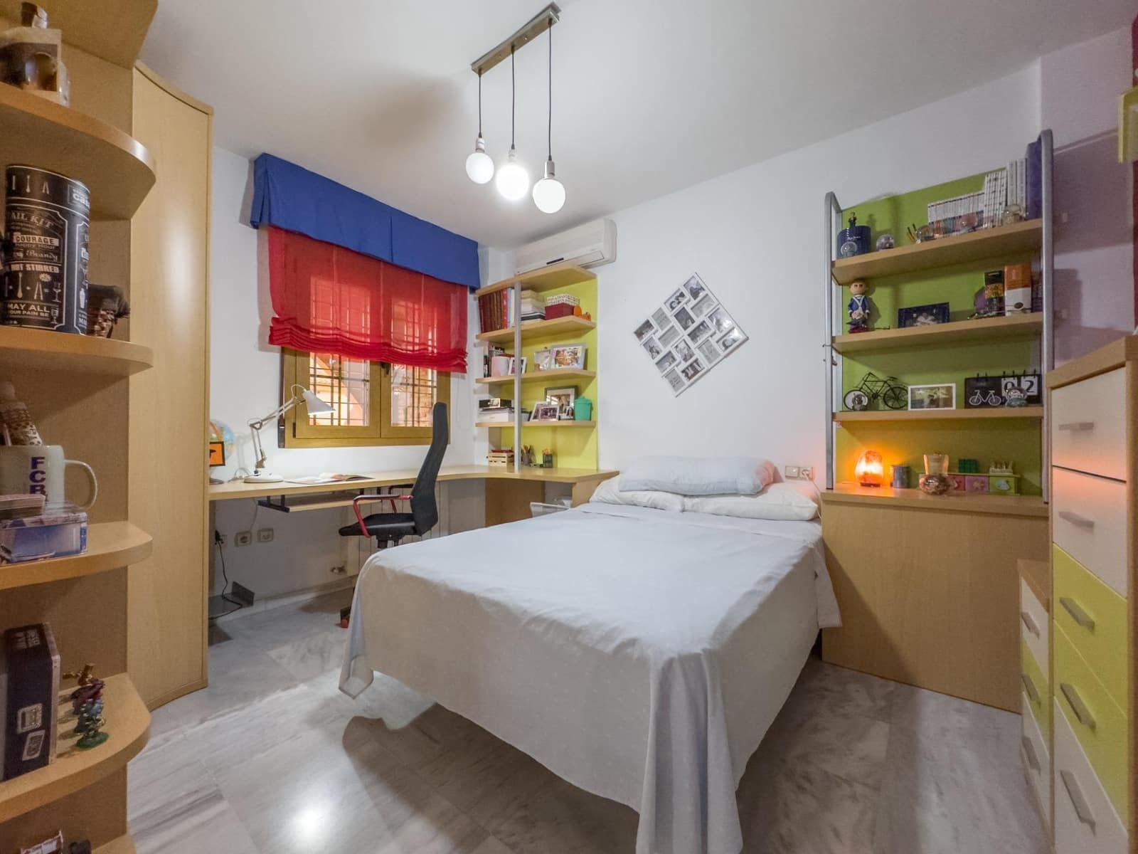 4 sypialnia Dom blizniak na sprzedaż w Las Gabias z basenem garażem - 384 900 € (Ref: 9814456)