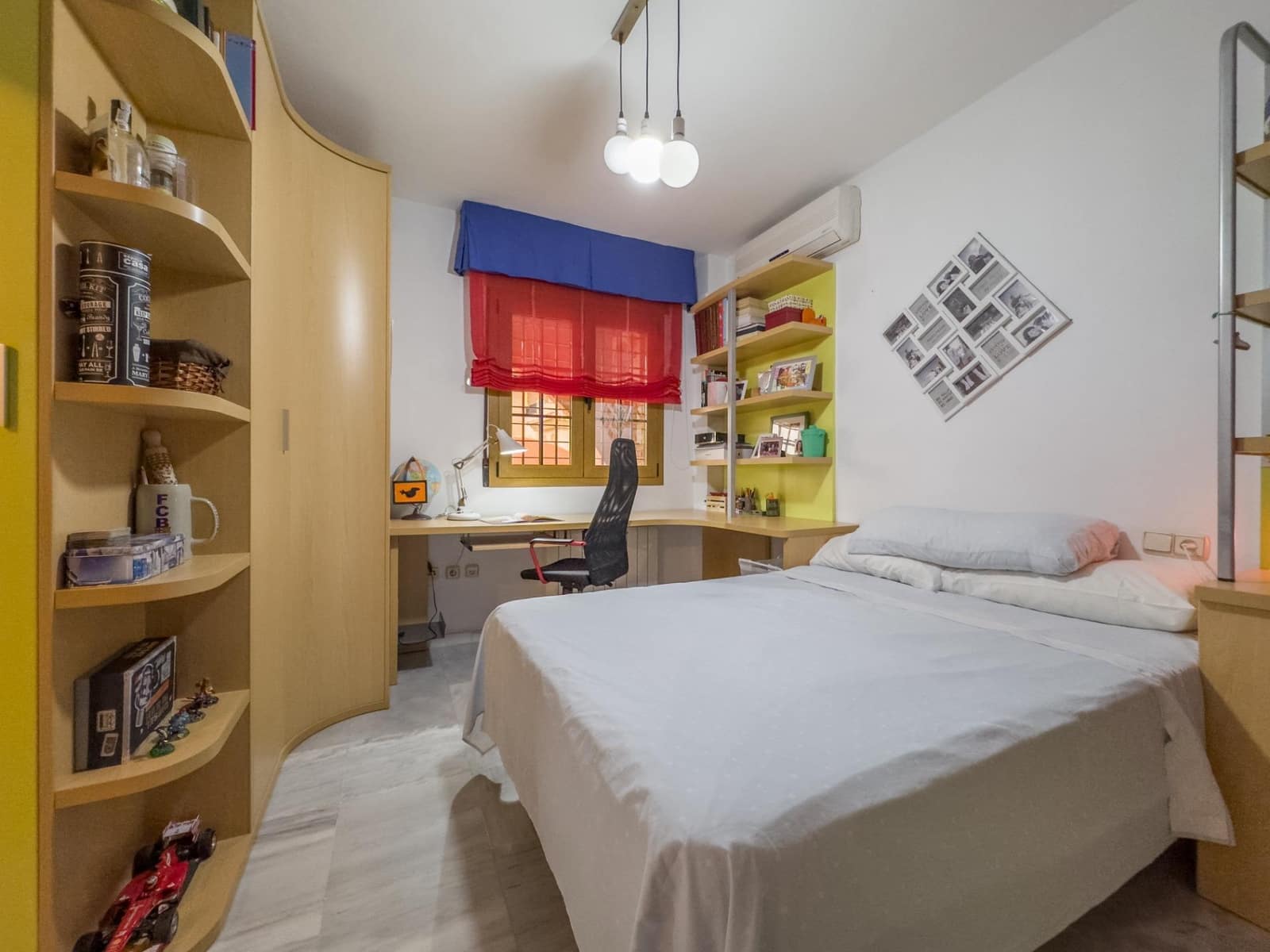 4 sypialnia Dom blizniak na sprzedaż w Las Gabias z basenem garażem - 384 900 € (Ref: 9814456)