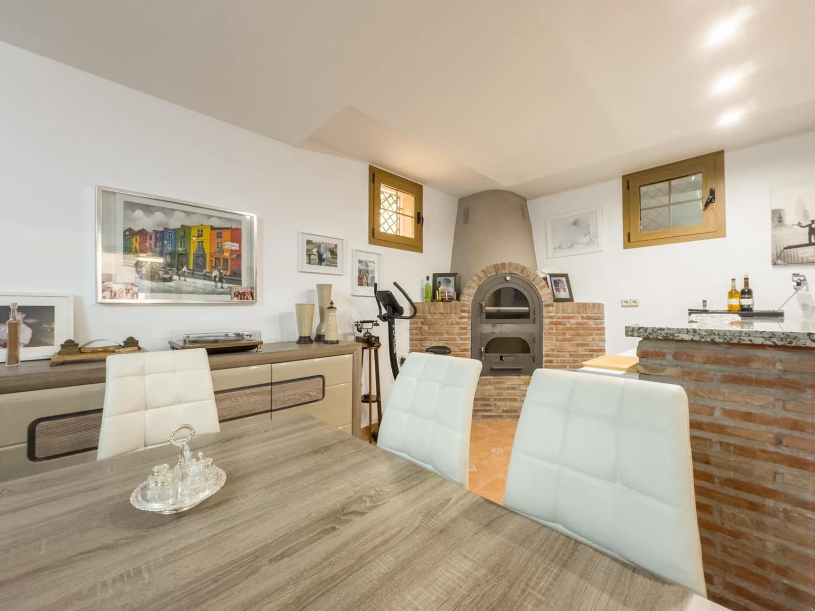 4 sypialnia Dom blizniak na sprzedaż w Las Gabias z basenem garażem - 384 900 € (Ref: 9814456)