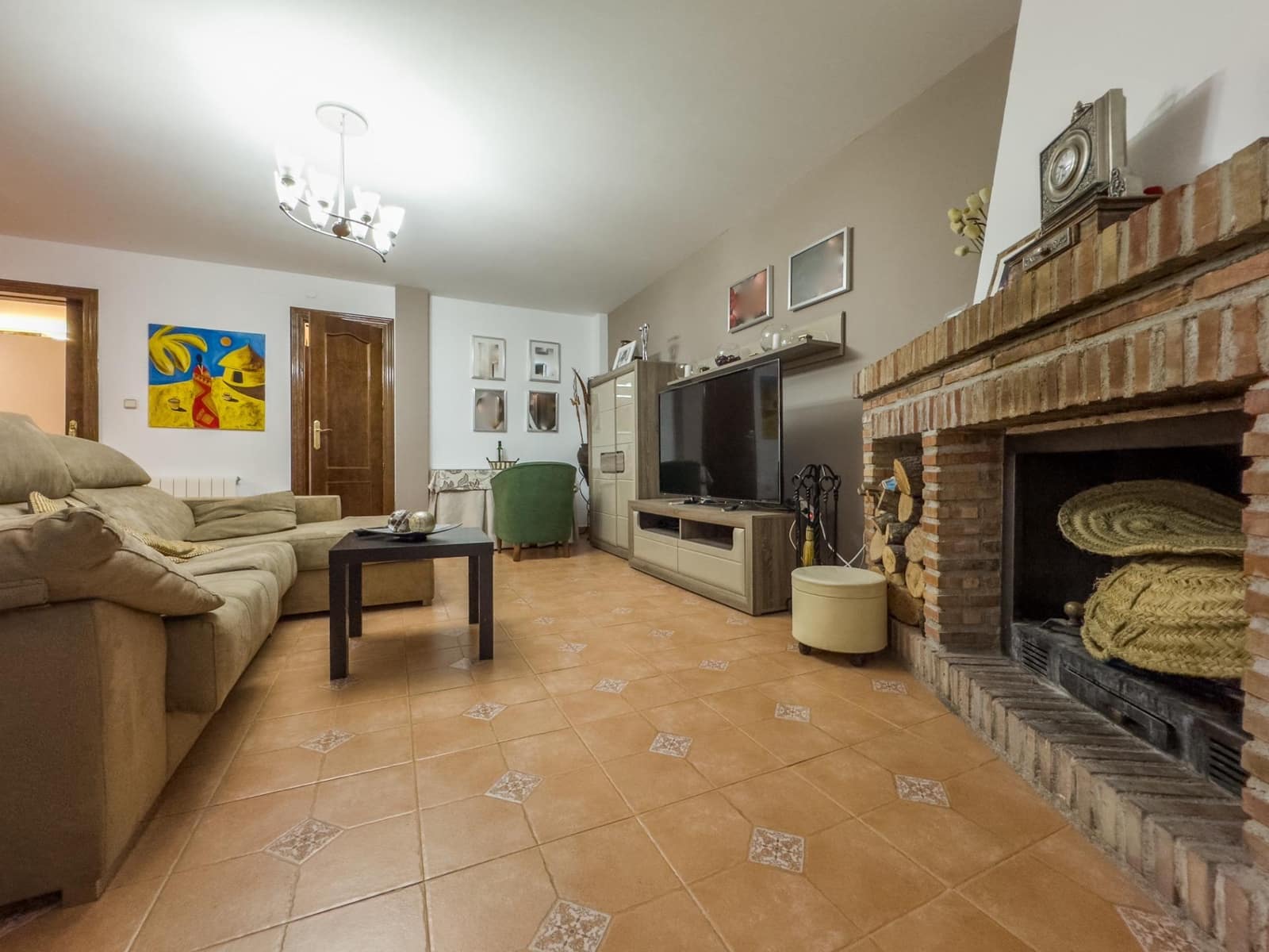 4 sypialnia Dom blizniak na sprzedaż w Las Gabias z basenem garażem - 384 900 € (Ref: 9814456)