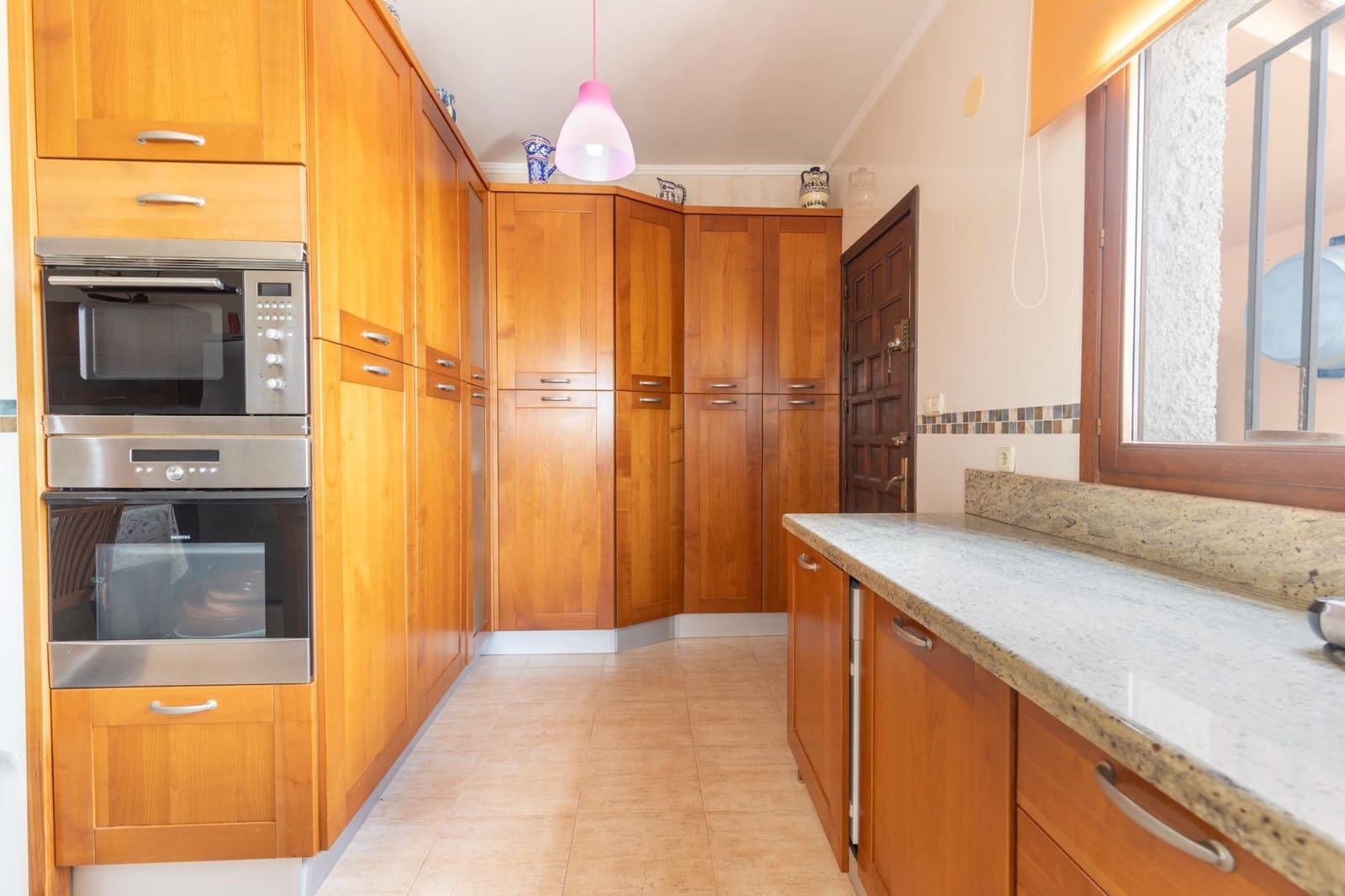 4 bedroom Villa for sale in Motril with pool garage - € 595,000 (Ref: 9814457)
