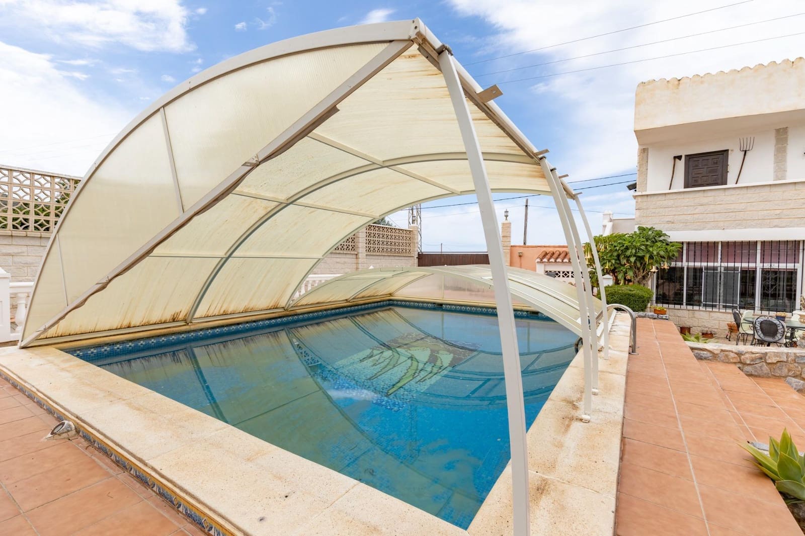 4 bedroom Villa for sale in Motril with pool garage - € 595,000 (Ref: 9814457)