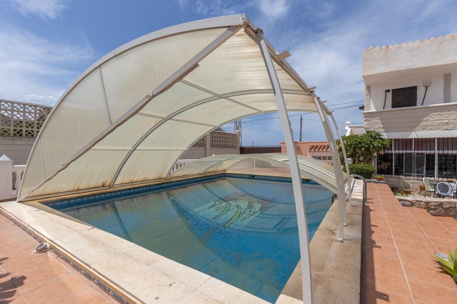 4 bedroom Villa for sale in Motril with pool garage - € 595,000 (Ref: 9814457)