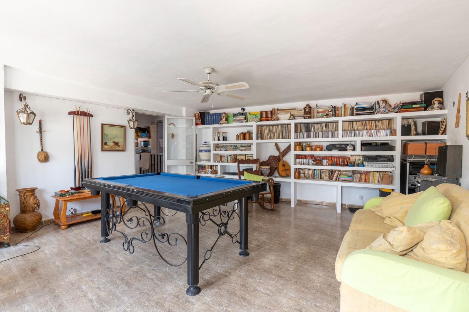 4 bedroom Villa for sale in Motril with pool garage - € 595,000 (Ref: 9814457)