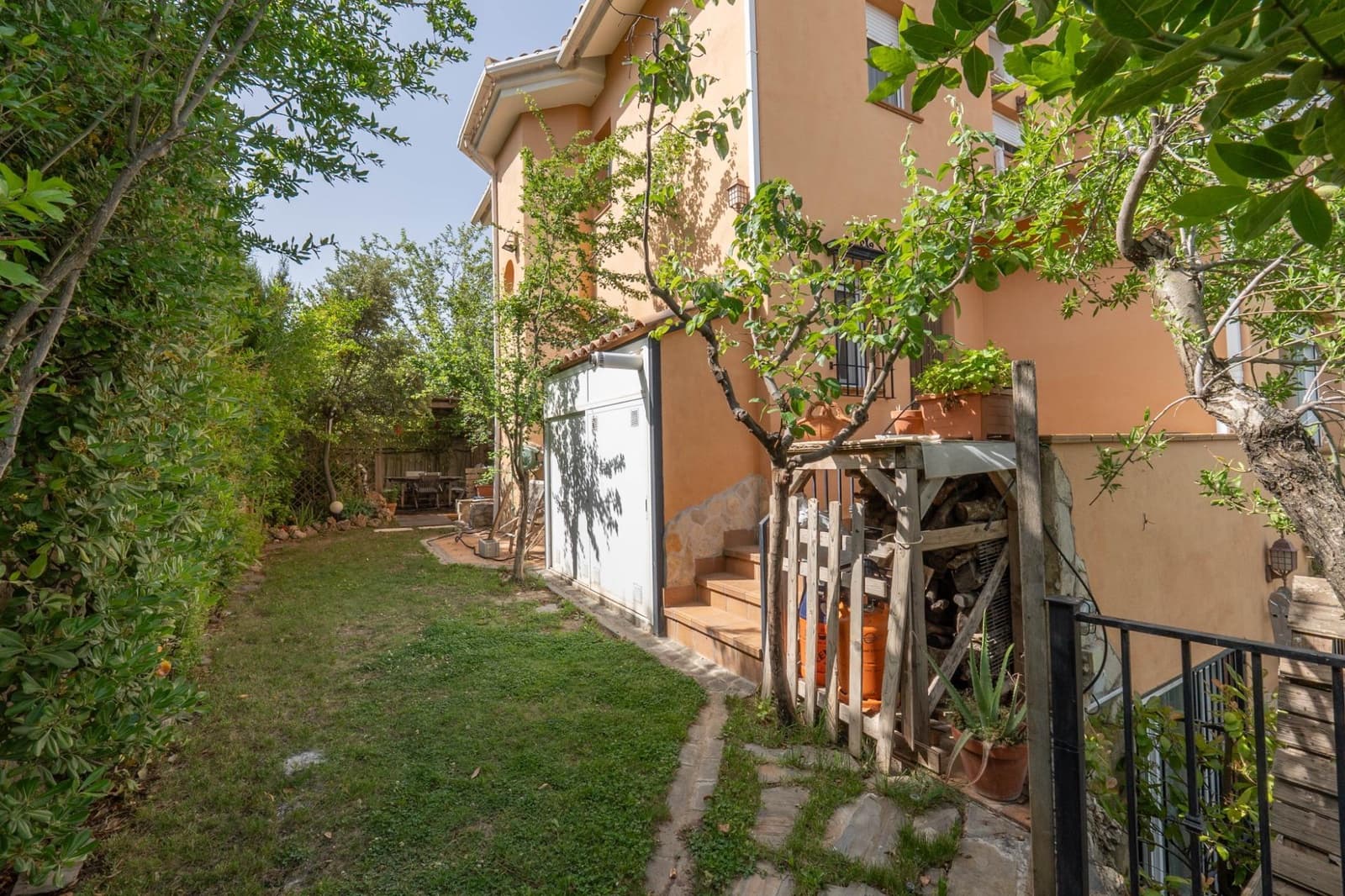 3 camera da letto Villa in vendita in La Zubia con piscina garage - 350.000 € (Rif: 9814458)