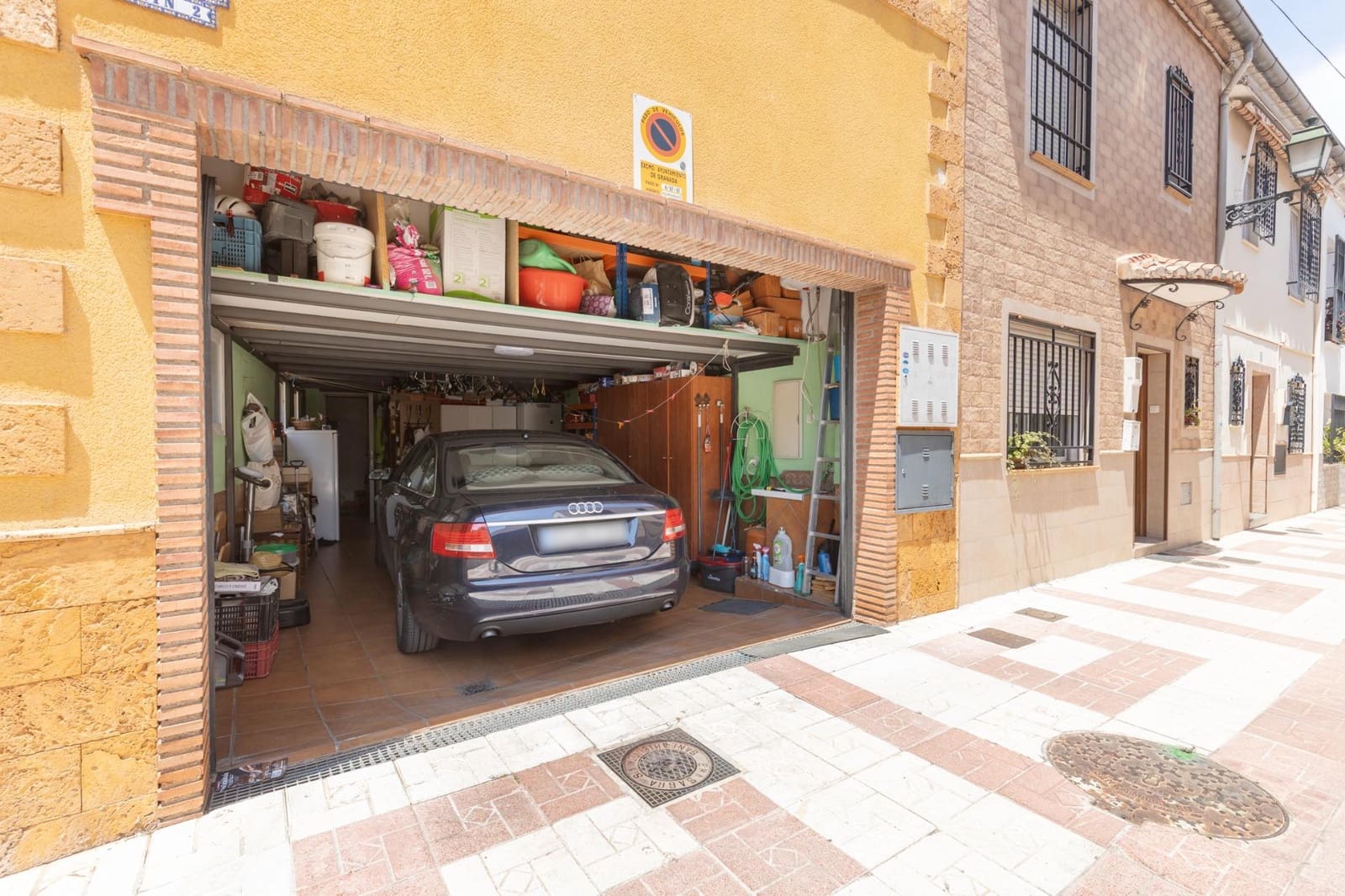 5 sovrum Hus till salu i Granada stad med garage - 360 000 € (Ref: 9814461)