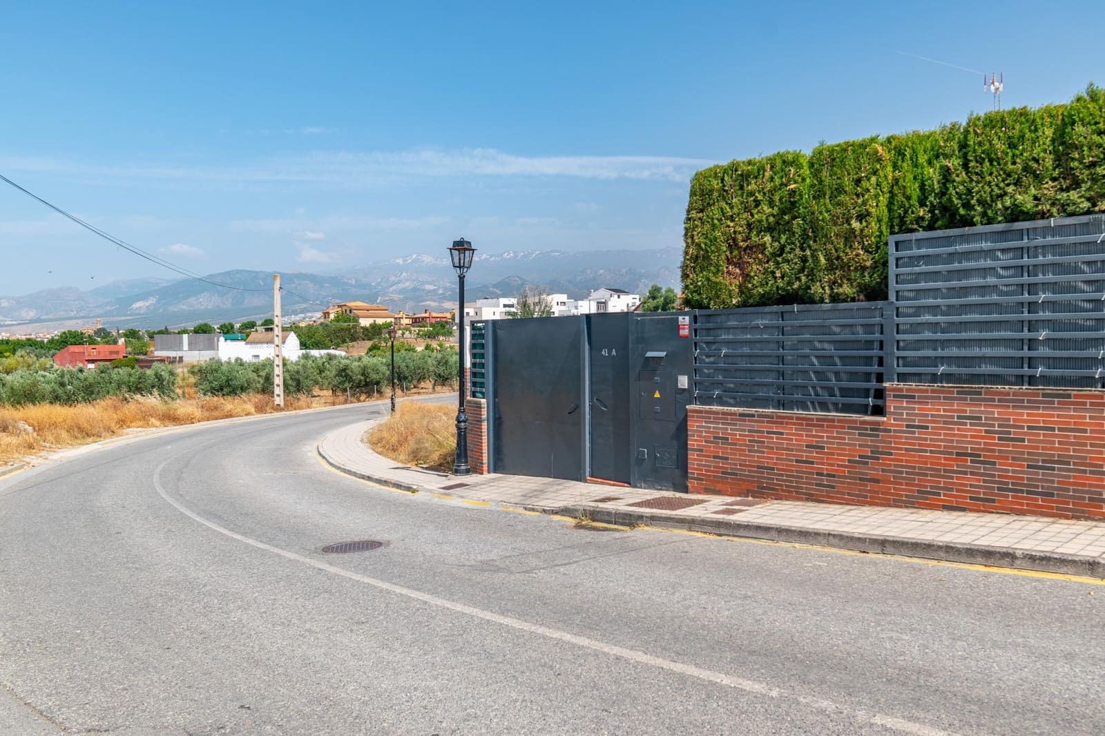 4 bedroom Villa for sale in Alhendin with pool garage - € 439,000 (Ref: 9814462)