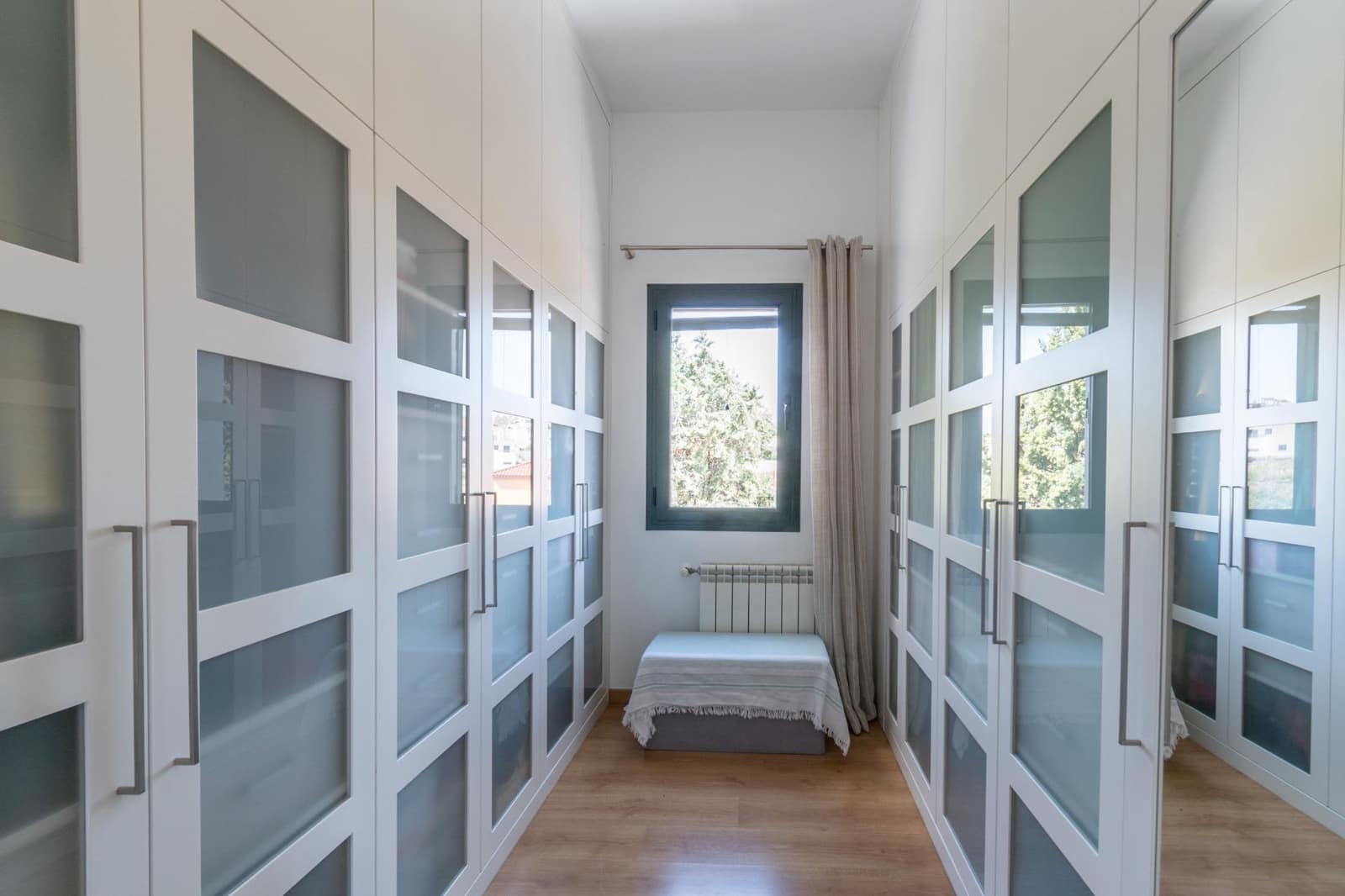 4 bedroom Villa for sale in Alhendin with pool garage - € 439,000 (Ref: 9814462)