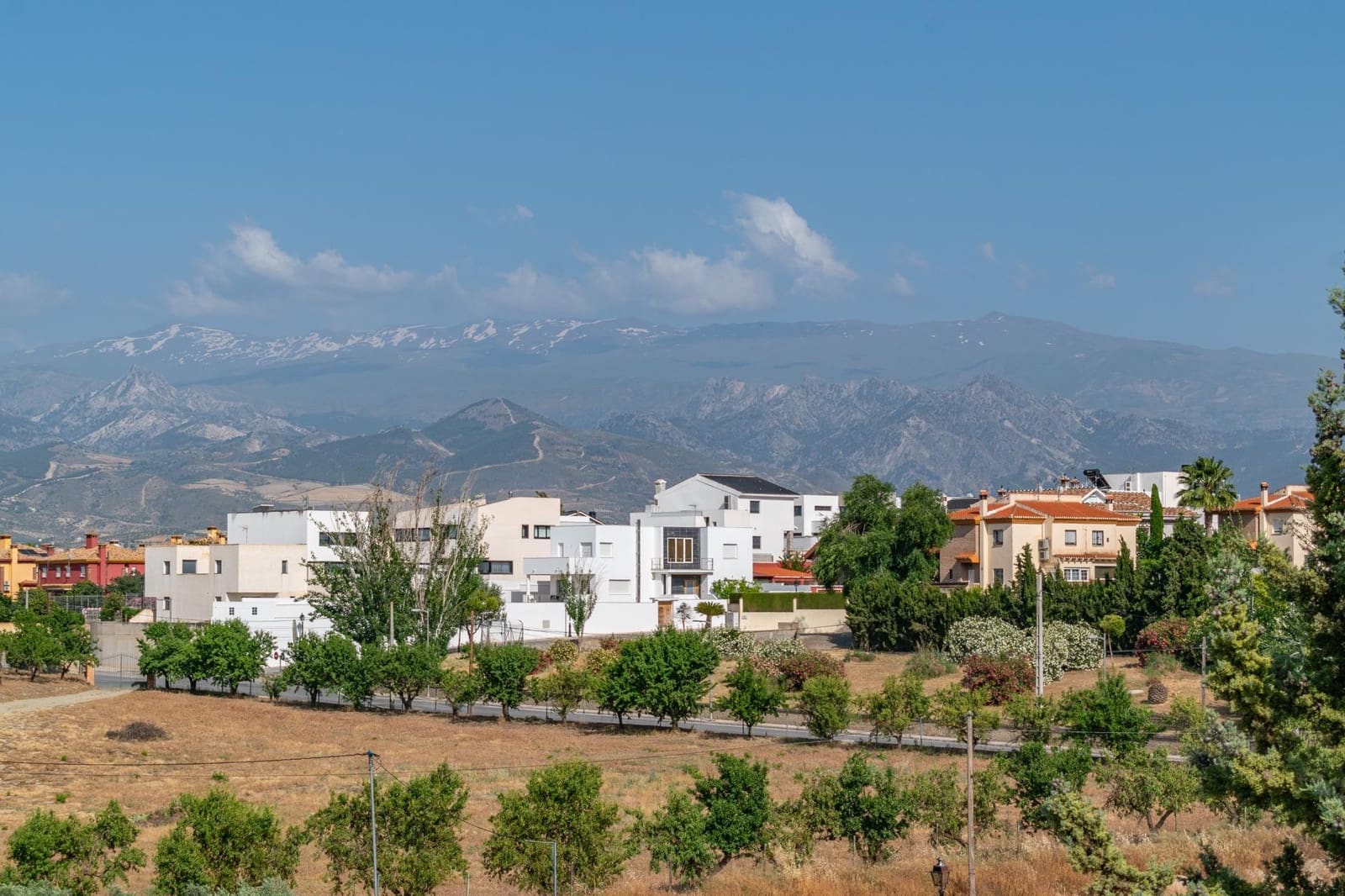4 bedroom Villa for sale in Alhendin with pool garage - € 439,000 (Ref: 9814462)