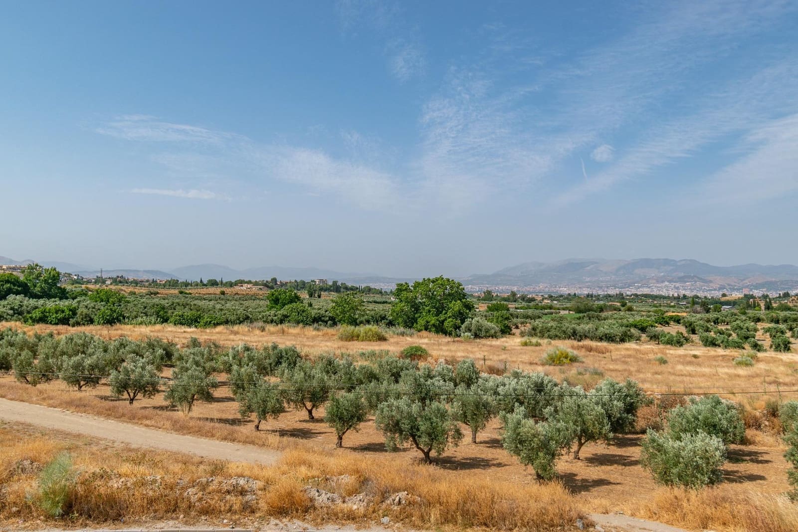 4 bedroom Villa for sale in Alhendin with pool garage - € 439,000 (Ref: 9814462)