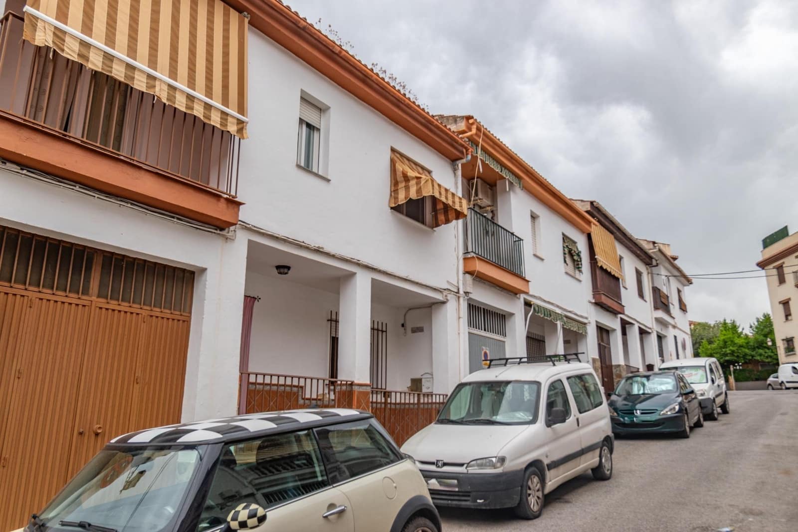 3 sypialnia Dom szeregowy na sprzedaż w La Zubia z garażem - 220 000 € (Ref: 9814463)