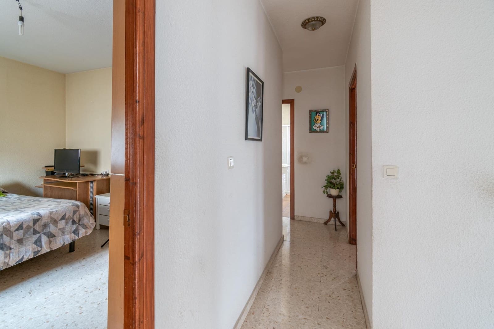 3 sypialnia Dom szeregowy na sprzedaż w La Zubia z garażem - 220 000 € (Ref: 9814463)