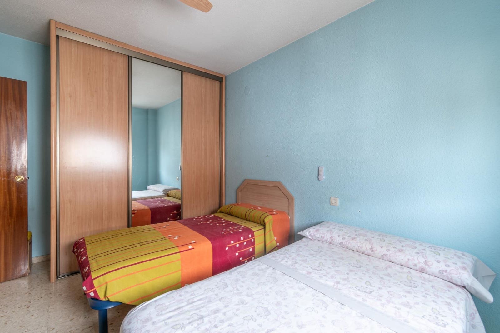 3 sypialnia Dom szeregowy na sprzedaż w La Zubia z garażem - 220 000 € (Ref: 9814463)