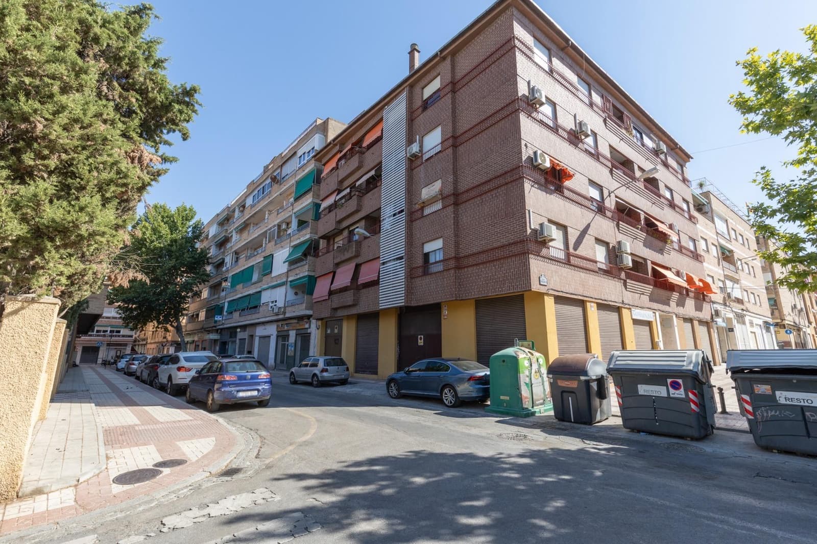 Ático de 4 habitaciones en Granada ciudad en alquiler - 1.200 € (Ref: 9814464)