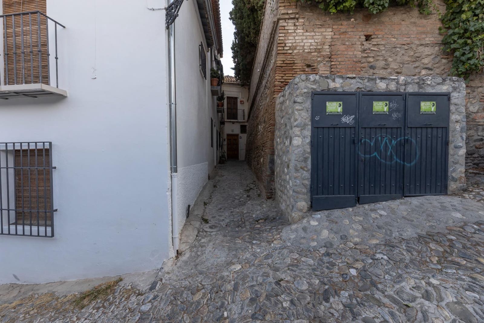 2 quarto Casa em Banda para venda em Granada cidade - 275 000 € (Ref: 9814465)