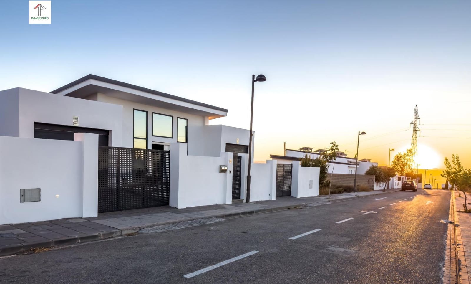 5 bedroom Villa for sale in La Zubia with pool garage - € 799,000 (Ref: 9814466)